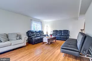 310 Newman Ct, Sterling, VA 20164 - Photo 17