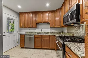 403 W Poplar Rd, Sterling, VA 20164 - Photo 5
