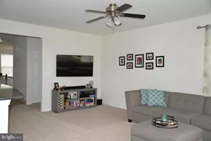 43857 Kingston Station Terrace, Ashburn, VA 20148 - Photo 5