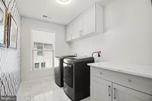 24794 Somerby Dr, Chantilly, VA 20152 - Photo 27