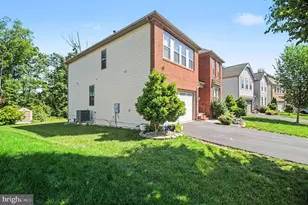 24794 Somerby Dr, Chantilly, VA 20152 - Photo 35