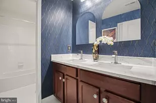 24794 Somerby Dr, Chantilly, VA 20152 - Photo 7