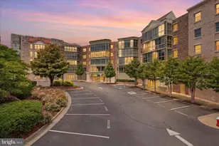 19350 Magnolia Grove Square, Leesburg, VA 20176 - Photo 1