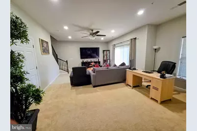 43389 Town Gate Square, Chantilly, VA 20152 - Photo 11