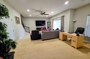 43389 Town Gate Square, Chantilly, VA 20152 - Photo 11