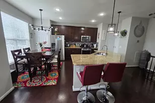 43389 Town Gate Square, Chantilly, VA 20152 - Photo 5