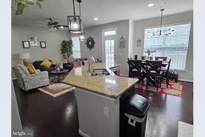 43389 Town Gate Square, Chantilly, VA 20152 - Photo 3
