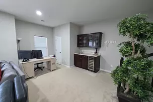 43389 Town Gate Square, Chantilly, VA 20152 - Photo 13