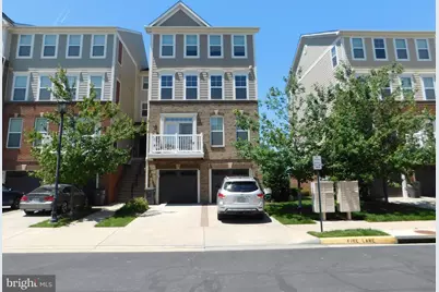 43389 Town Gate Square, Chantilly, VA 20152 - Photo 1