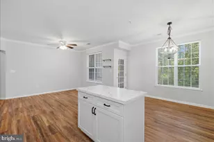 21228 McFadden Square, Sterling, VA 20165 - Photo 5