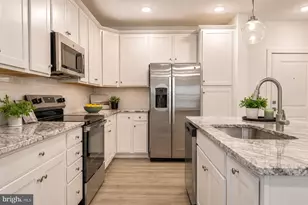 21950 Garganey Ter, Ashburn, VA 20147 - Photo 9