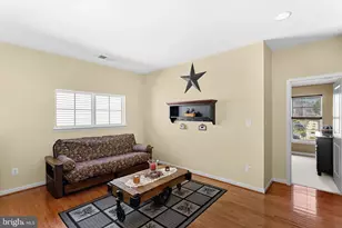 42755 Chatelain Cir, Brambleton, VA 20148 - Photo 25