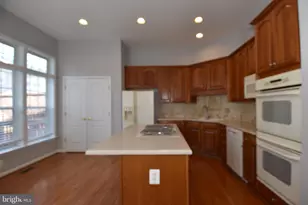 21957 Windover Dr, Broadlands, VA 20148 - Photo 7