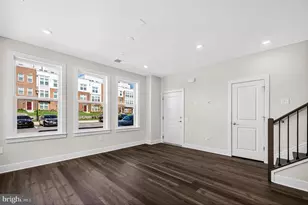 19808 Lavender Dust Sq, Ashburn, VA 20147 - Photo 13