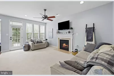 874 Stonefield Square NE, Leesburg, VA 20176 - Photo 19