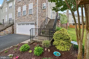 874 Stonefield Square NE, Leesburg, VA 20176 - Photo 3