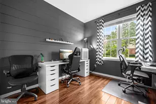 25320 Shipley Terrace, Chantilly, VA 20152 - Photo 29