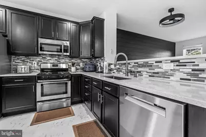 25320 Shipley Terrace, Chantilly, VA 20152 - Photo 11