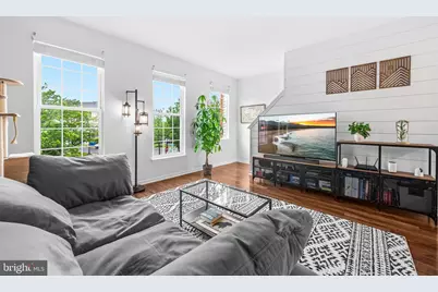 25320 Shipley Terrace, Chantilly, VA 20152 - Photo 3