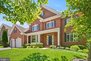 43916 Riverpoint Dr, Leesburg, VA 20176 - Photo 3