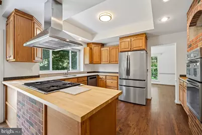 10842 Monticello Drive, Great Falls, VA 22066 - Photo 17