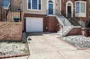 46835 Trumpet Cir, Sterling, VA 20164 - Photo 3