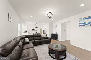 25981 Royston Pass Cir, Aldie, VA 20105 - Photo 13