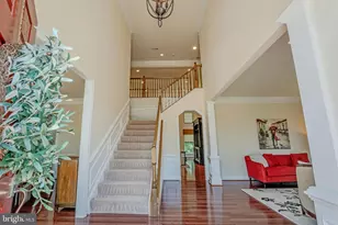 20950 Highland Creek Dr, Leesburg, VA 20175 - Photo 3