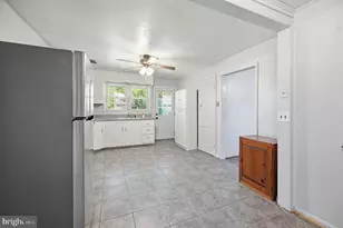 44 S Woodlawn Ave, Hamilton, VA 20158 - Photo 9