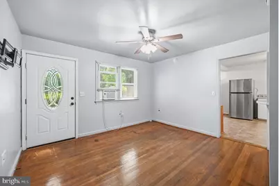 44 S Woodlawn Avenue, Hamilton, VA 20158 - Photo 3