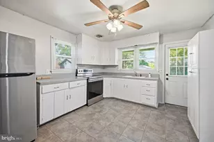 44 S Woodlawn Ave, Hamilton, VA 20158 - Photo 11