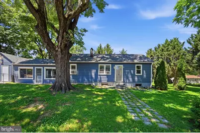 44 S Woodlawn Avenue, Hamilton, VA 20158 - Photo 1