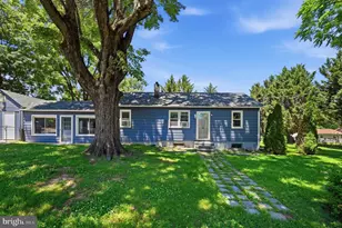 44 S Woodlawn Ave, Hamilton, VA 20158 - Photo 1