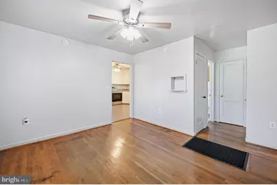 44 S Woodlawn Avenue, Hamilton, VA 20158 - Photo 5
