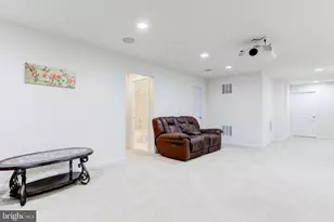 22800 Bubbling Brook Dr, Brambleton, VA 20148 - Photo 53