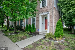 22952 Olympia, Brambleton, VA 20148 - Photo 3