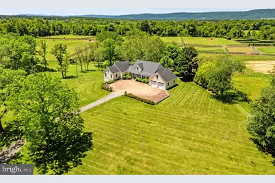 20147 Woodtrail Road, Round Hill, VA 20141 - Photo 3