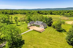 20147 Woodtrail Rd, Round Hill, VA 20141 - Photo 3
