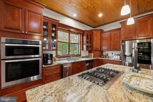 20147 Woodtrail Rd, Round Hill, VA 20141 - Photo 17
