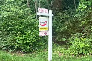 32 Cedar Dr, Sterling, VA 20164 - Photo 1