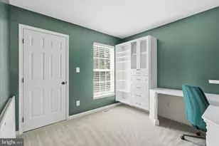 46073 Trefoil Ln, Sterling, VA 20166 - Photo 25