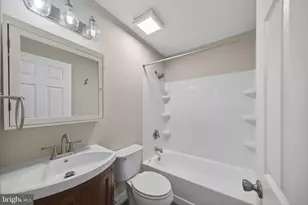 1023 S Hoga Road S, Sterling, VA 20164 - Photo 15
