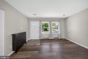 1023 S Hoga Road S, Sterling, VA 20164 - Photo 5