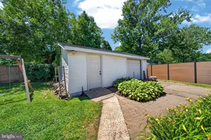 1023 S Hoga Road S, Sterling, VA 20164 - Photo 33