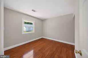 1023 S Hoga Road S, Sterling, VA 20164 - Photo 13