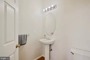 22529 Welborne Manor Square, Ashburn, VA 20148 - Photo 11