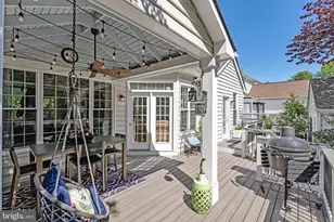 25496 Heathfield Cir, Chantilly, VA 20152 - Photo 35