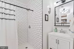 25496 Heathfield Cir, Chantilly, VA 20152 - Photo 23