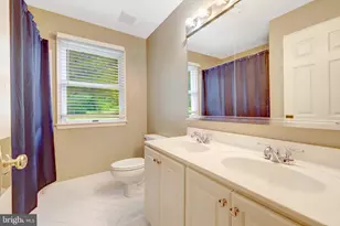 47165 Timberland Pl, Sterling, VA 20165 - Photo 41