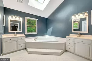 47165 Timberland Pl, Sterling, VA 20165 - Photo 35
